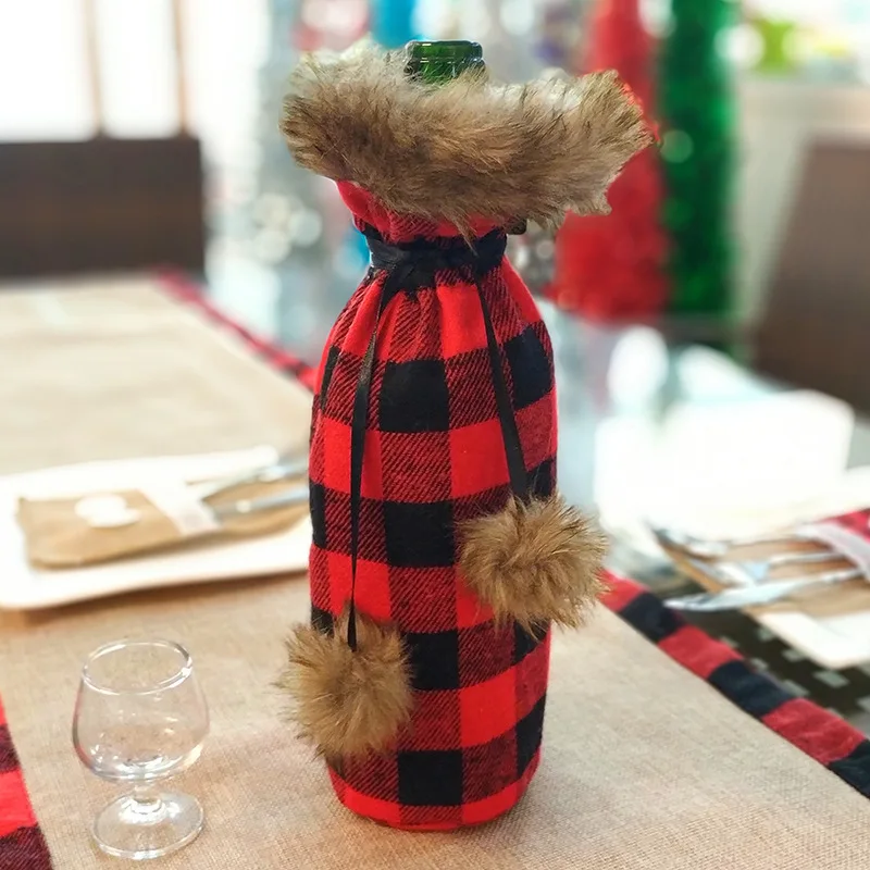red plaid wine holder with elastic3