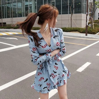 

COIGARSAM Print Women dress Summer Spring High Waist V-Neck Dresses Milky White Light Blue 2084
