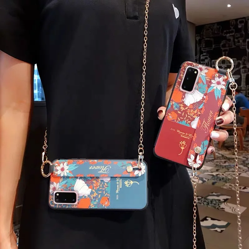 Retro 3D Embossed Crossbody Chain Flower Wrist Strap Case for Samsung S20 Ultra A71 A51 A750 S8 S9 S10 S20 Note 10 9 A50 A70 A40 Retro 3D Embossed Crossbody Chain Flower Wrist Strap Case for Samsung S20 Ultra A71 A51 A750 S8 S9 S10 S20 Note 10 9 A50 A70 A40
