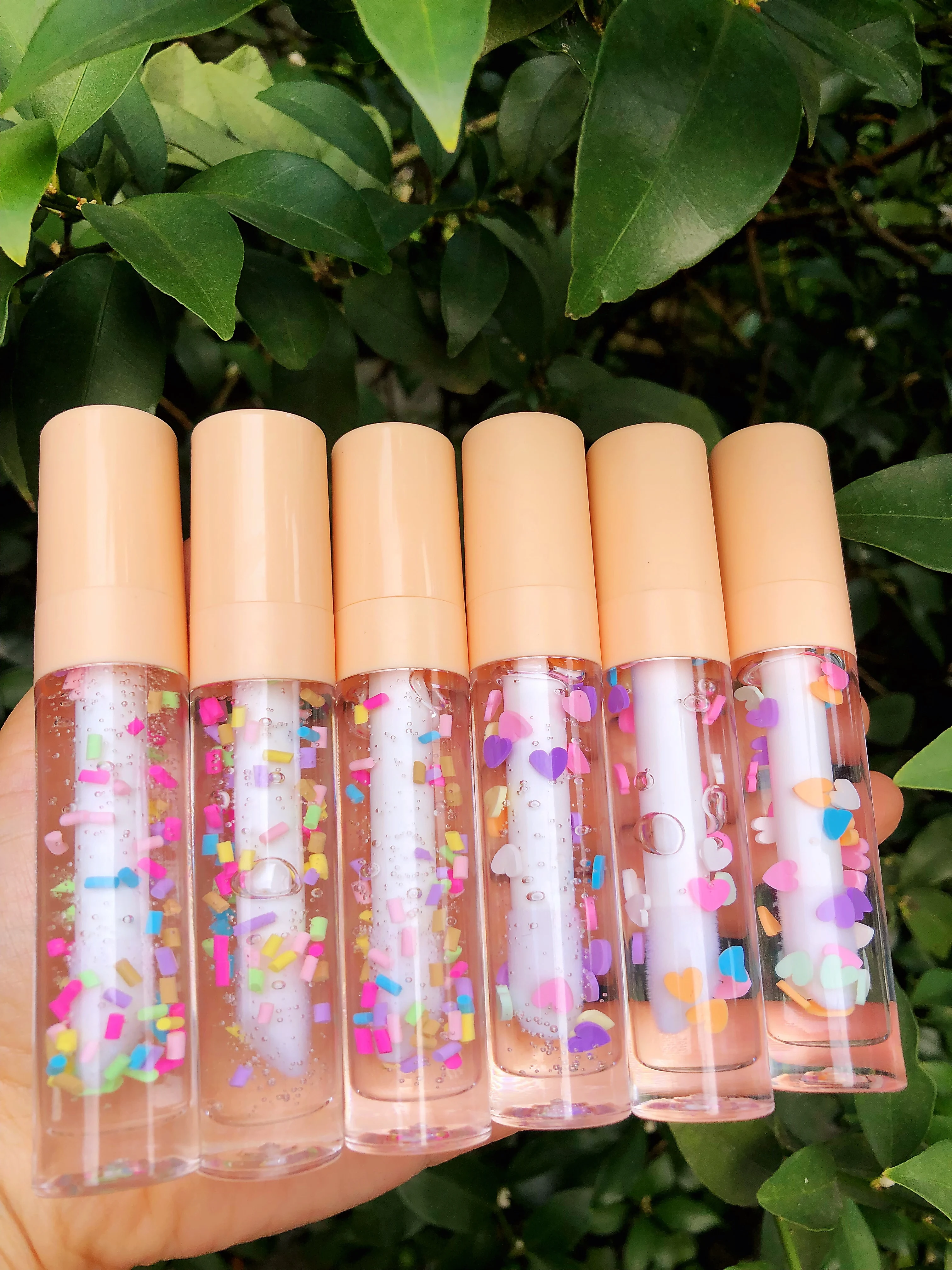 

2021 Private Label Custom Waterproof Wholesale Tubes Make Your Own Clear Moisturizing Shiny Glossy Vendor Natural Lip Gloss