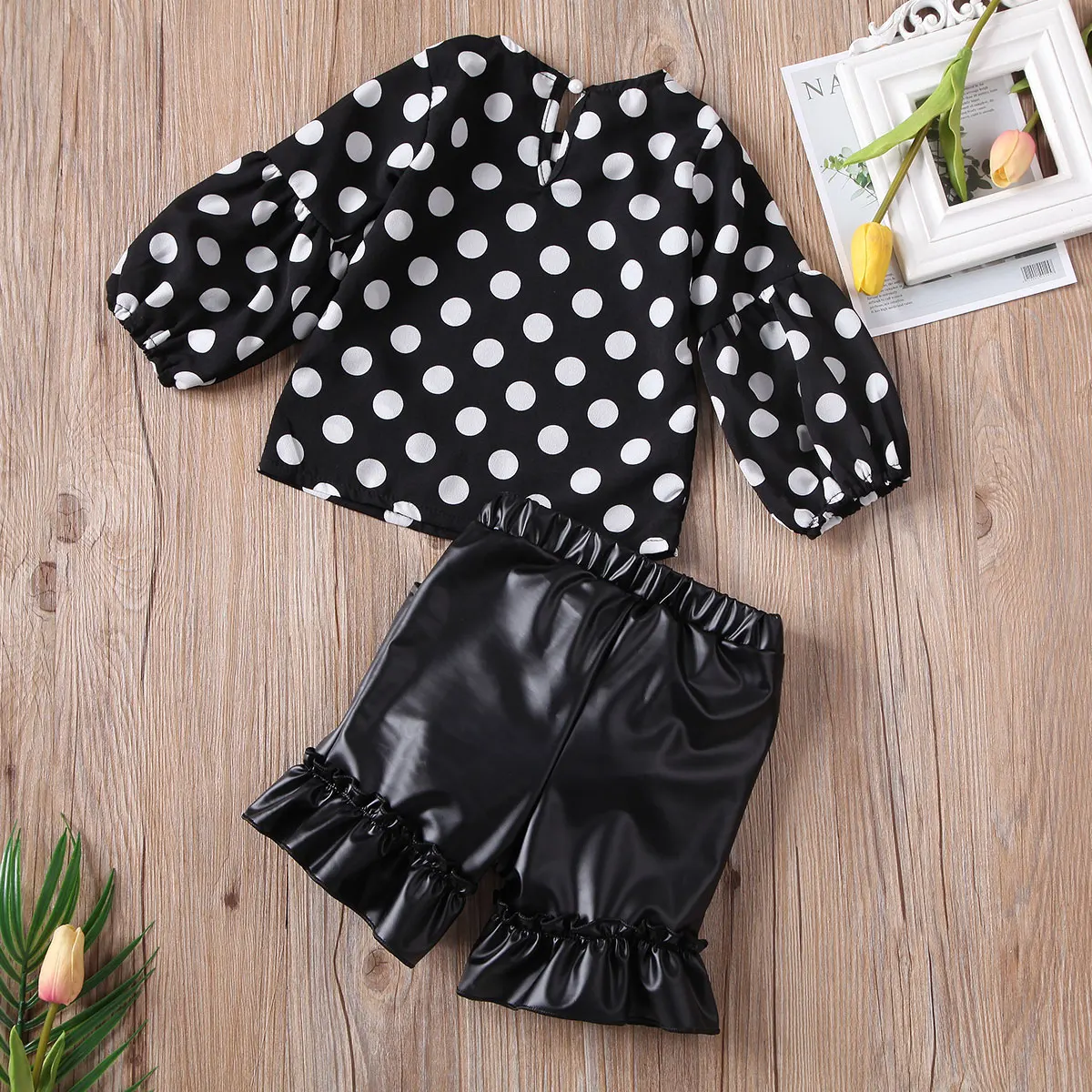Черная блузка в горошек для маленьких девочек комплект для малышей, черные короткие кожаные штаны Одежда для маленьких девочек От 1 до 6 лет