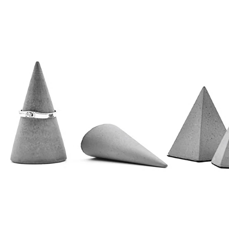 Cement Ring Holders Ornaments Mold Silicone Concrete Pyramid Shape Jewelry Display Stand Mould DIY Decoration Tool