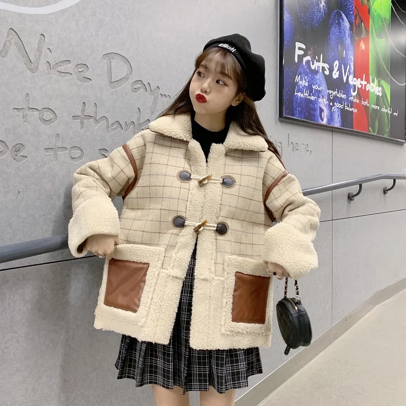 Winter Jacket Female Horn buckle Plaid splice lambswool Sweet Loose Medium and long section Thicken Long Sleeve coat Mori Girl