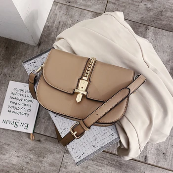 

2020 NEW Original Design Fashion Retro Diagonal Bag & Chain Saddle Bag Diagonal Bag Width 21cm Height 15cm Thickness 4cm
