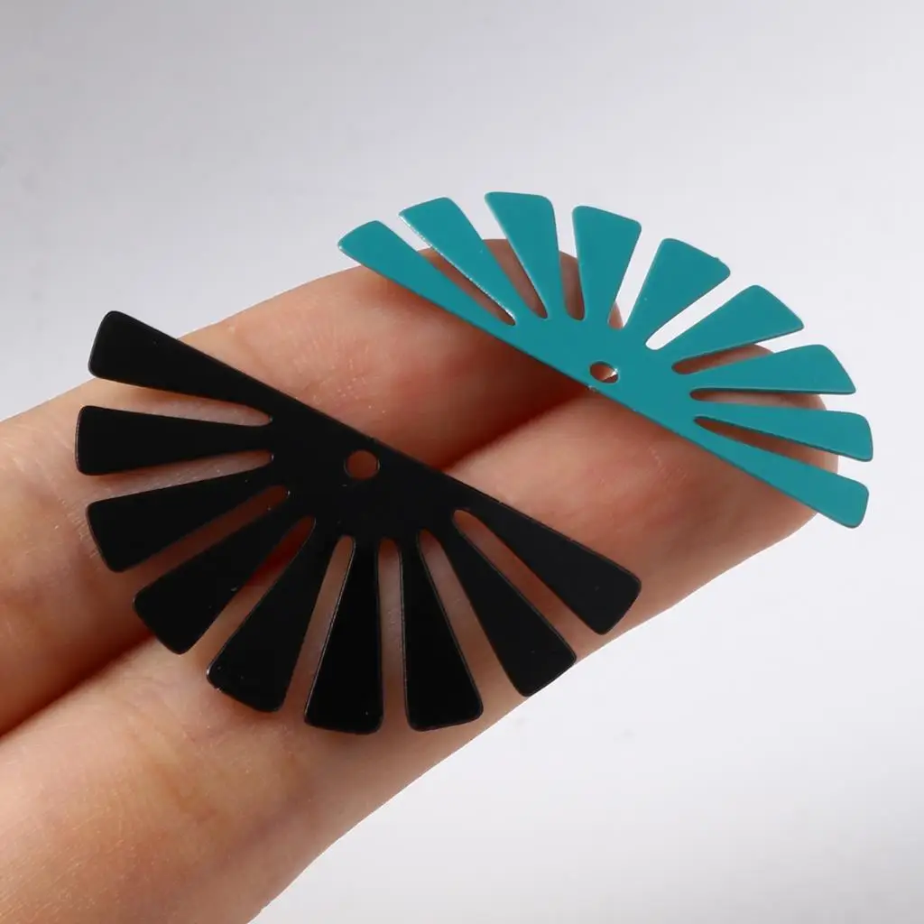 20 PCs Matel Half Round Filigree Stamping Pendants Stripe Painted Hollow Charms For DIY Jewelry Finding Accessories 3.5 x 1.8cm