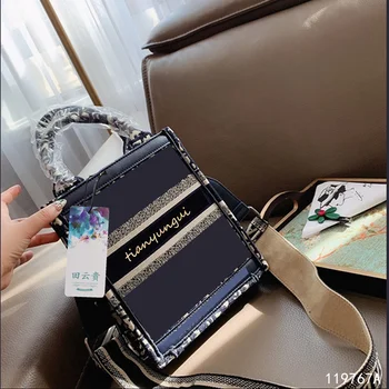 

2020 New Hot Fashion Ladies Luxury Handbags Women Crossbody Bags For Designer Ladies Shopping Bags Embroidery Handbag Note Bag