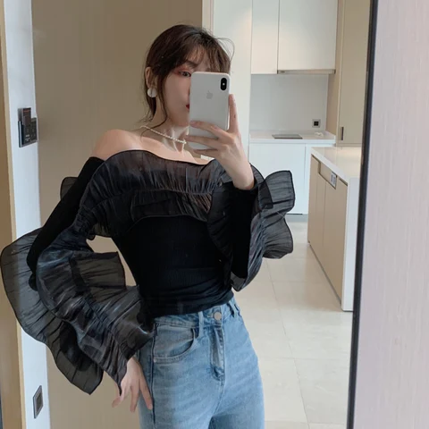 Mujer Temperament Wild Sexy Slash Neck White Shirt Women Off The Shoulder Ruffled Tops Elegant Black Blouse Knit Korean