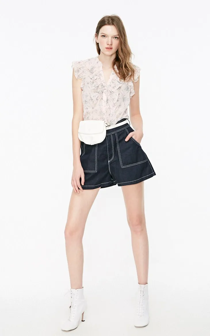 ONLY Womens Ruffled V-neckline Floral Short-sleeved Chiffon Shirt | 119104501