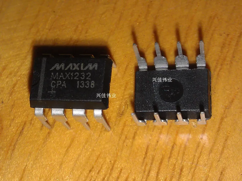 MAX1232CPA MAX1232EPA DIP