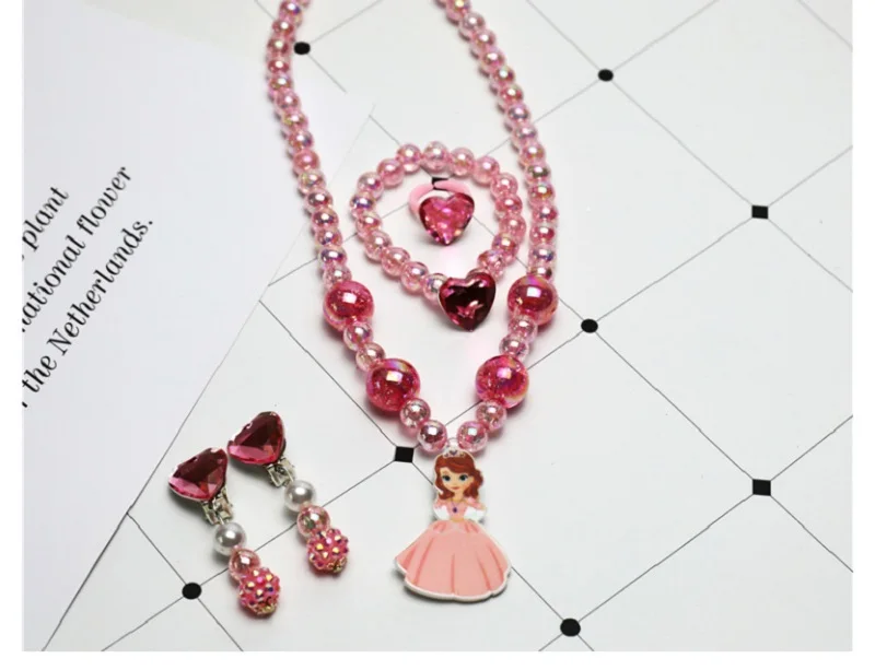 11436098931_1826573620