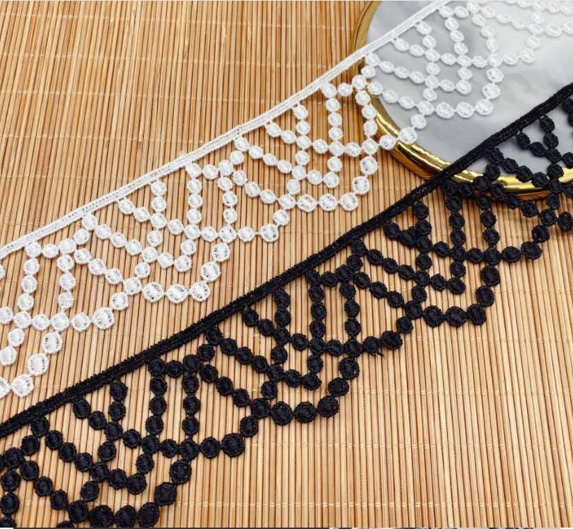 2 Yards/lot 4.3cm WIdth White Black Lace Trim Water Soluble Embroidery Lace DIY Fabric Clothing Accessories lace fabric,lace garment accessories,lace sewing supplies,lace decoration,lace accessories,lace sewing accessories,clothing accessories