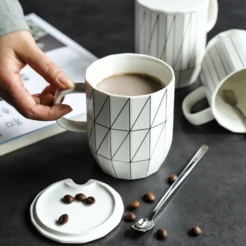

Simple Creative Coffee Mug Ceramic with Spoon Lid Handmade Large Capacity High Quality Mug Caffe Tazze Drinkware Kitchen DB60MK