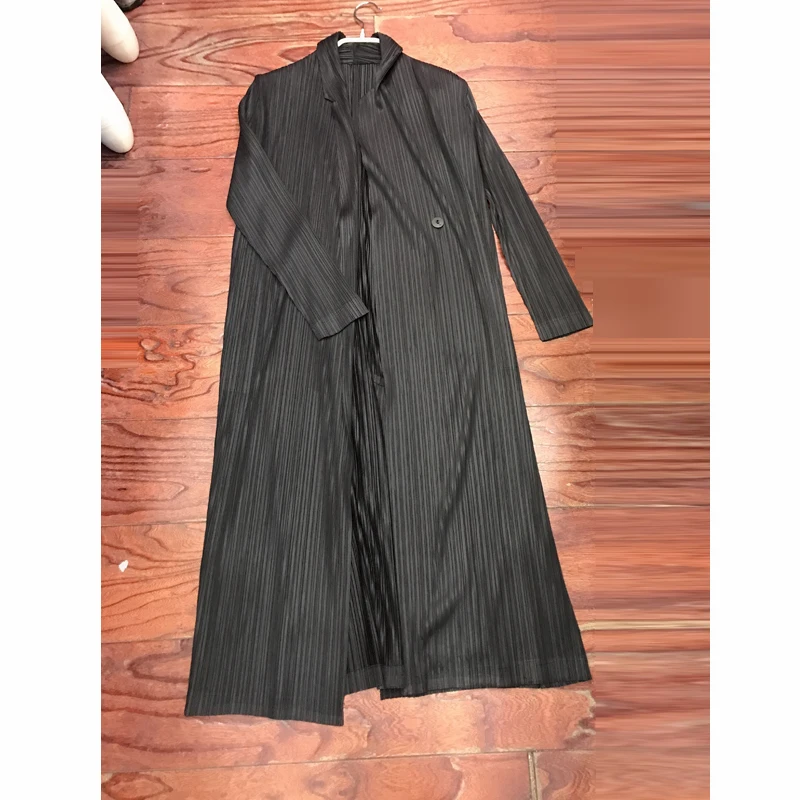 Changpleat Осень женский Тренч Miyak плиссированный модный дизайн сплошной длинный рукав свободный большой размер женские длинные пальто - Цвет: Black