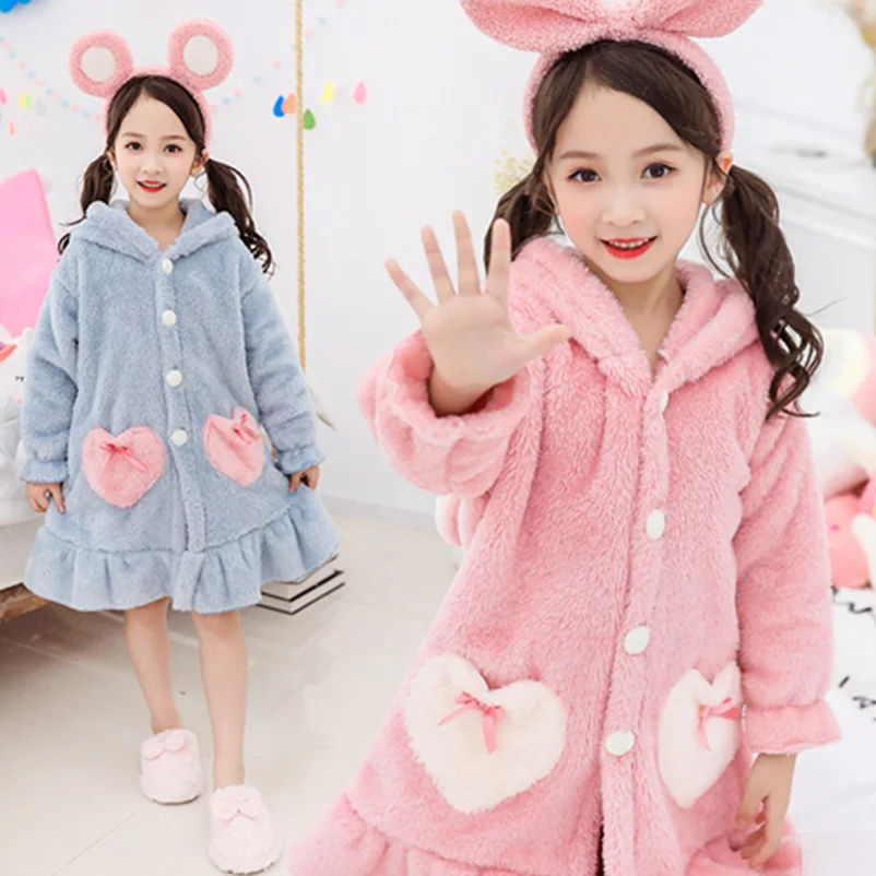 Банный халат для детей; зимняя одежда для маленьких девочек; Фланелевая пижама с капюшоном; мягкие удобные флисовые банные халаты; детский халат