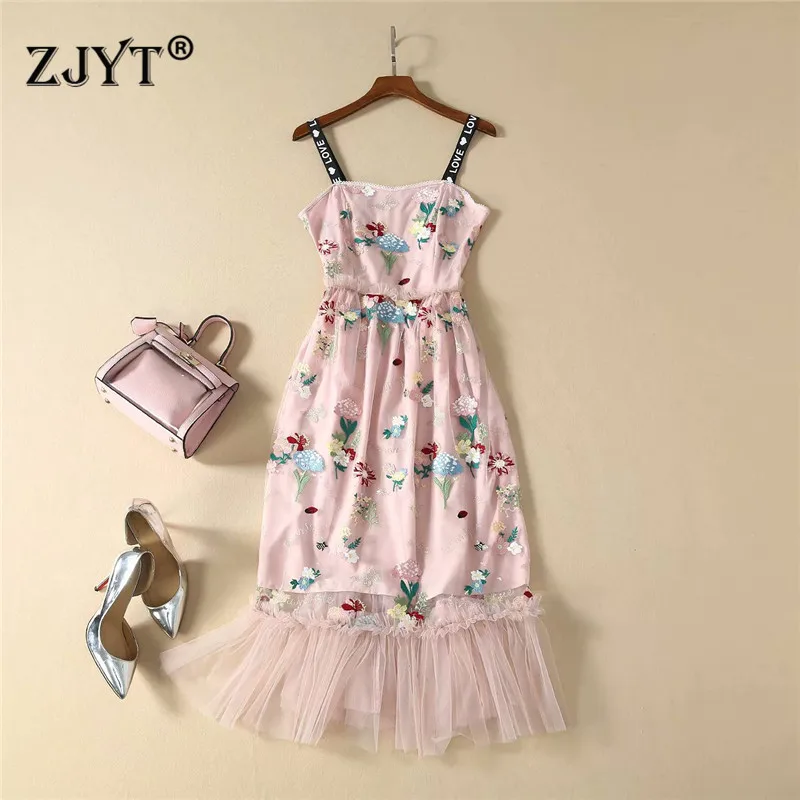 

New 2020 Spring Summer Dress Women Runway Fashion Floral Embroidery Sexy Sweet Tulle Spaghetti Strap Dress Party Vestidos Pink