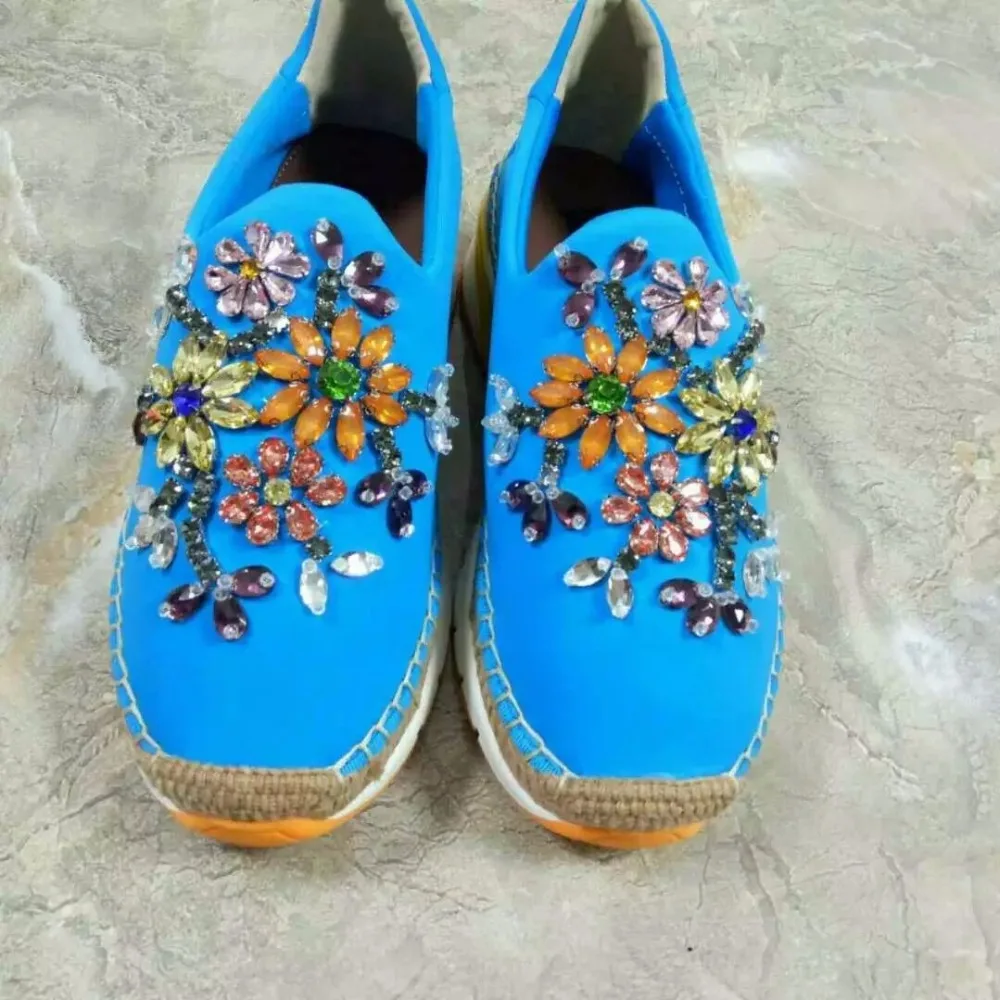 Популярные брендовые дизайнерские женские туфли на плоской подошве без шнуровки; разноцветная повседневная обувь с украшением в виде кристаллов; шикарные женские туфли на плоской подошве; Новинка; sapato feminino