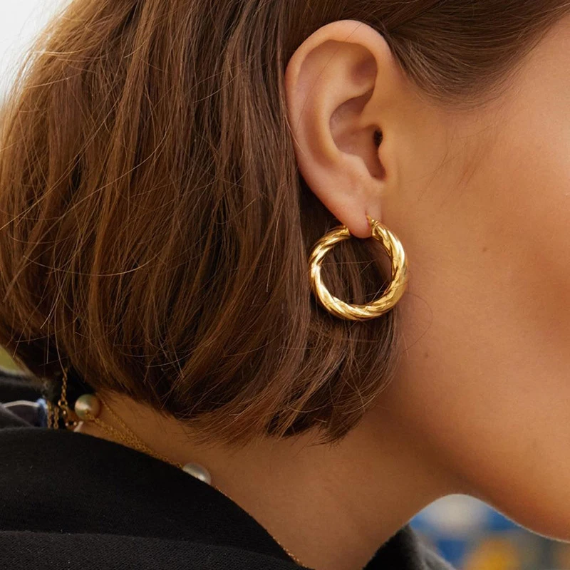 

GHIDBK Statement Twisted Hoop Earrings in Stainless Steel Minimalist Hammered Ring Earrings Awesome Street Style Earring Hoops