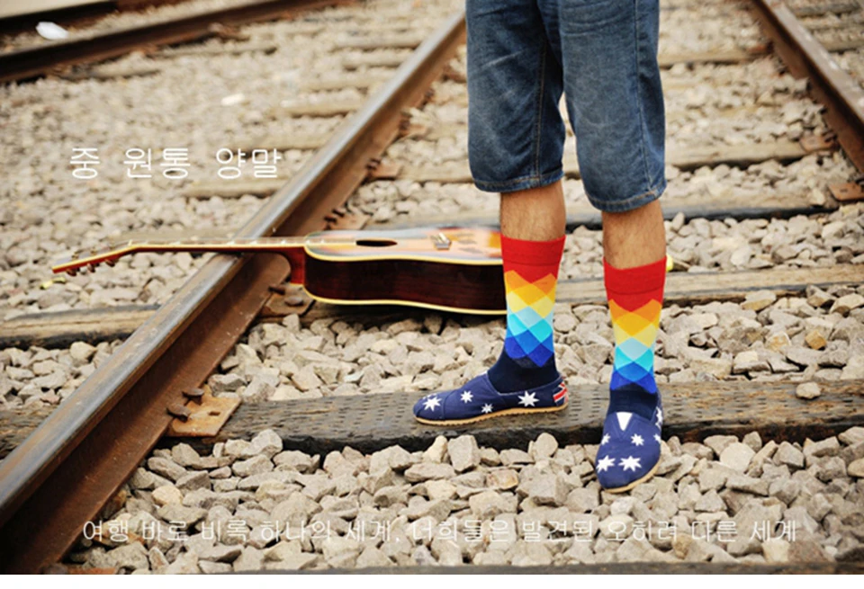 2019 зимние популярные повседневные мужские хлопковые носки Модные Цветные вечерние носки высокого качества с волнистыми точками для