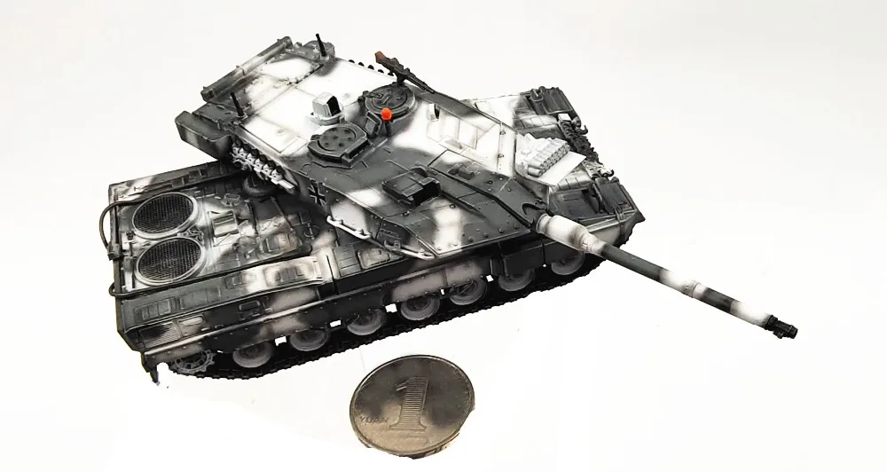 1: 72 НЕМЕЦКИЙ Леопард 2a7 главный боевой танк Снежная живопись прекрасная коллекция модель