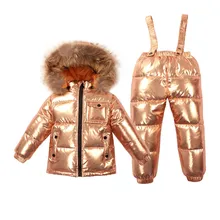 Русские зимние детские зимние костюмы Зимние костюмы пуховые пальто для мальчиков и девочек, комбинезоны, комплект одежды, блестящая одежда для детей с натуральным мехом