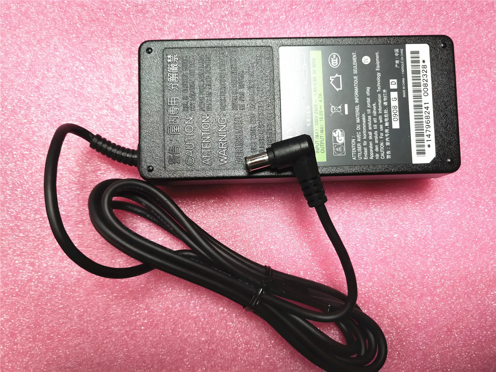 19.5V 4.7A 90W laptop AC power adapter charger for Sony Vaio VGN FS115B, VGN FS115M, VGN FS115Z