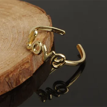 

Act the role of xin Europe and the United States new fashion street snap ring foot ring female love peace joints