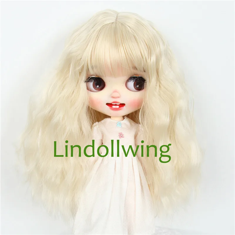 

9-10 inch Blyth Wig Long Curly Light Blonde Hair