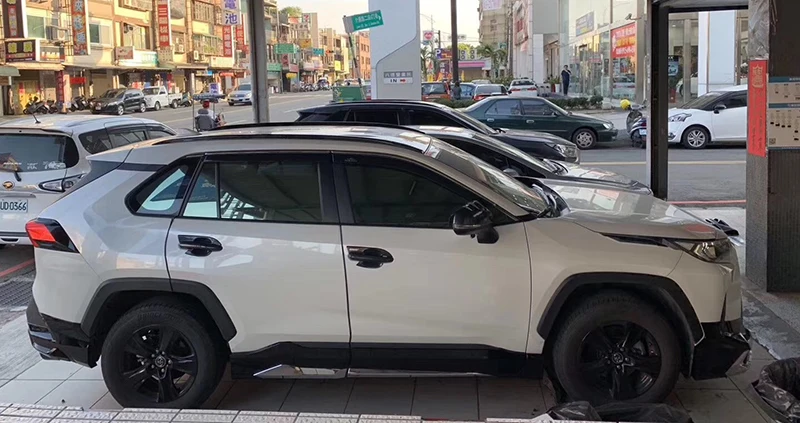 Комплект передних и задних бамперов для Toyota Rav4 для новых rav4 с дневным светильник DRL боковая юбка с рисунком