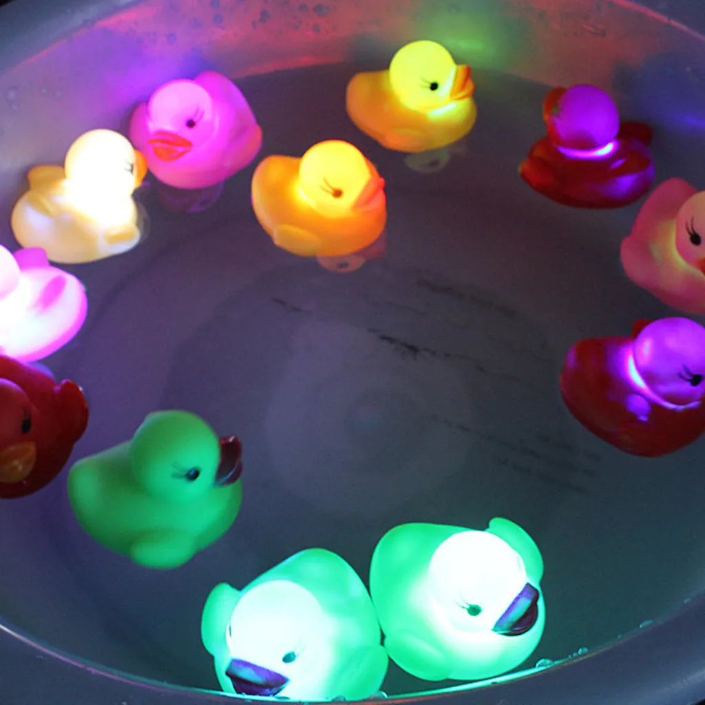 Glowing Yellow Rubber Duck 2Pcs LED Light Up Ducks Bath Toy Squeaky Water Play Floating Bath 3