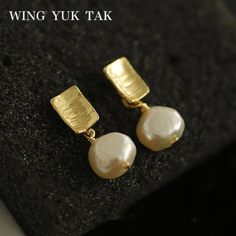 

wing yuk tak Korean Fashion Freshwater Pearls Earrings For Gold Color Small Drop Earrings Party Wedding Jewelry Gift