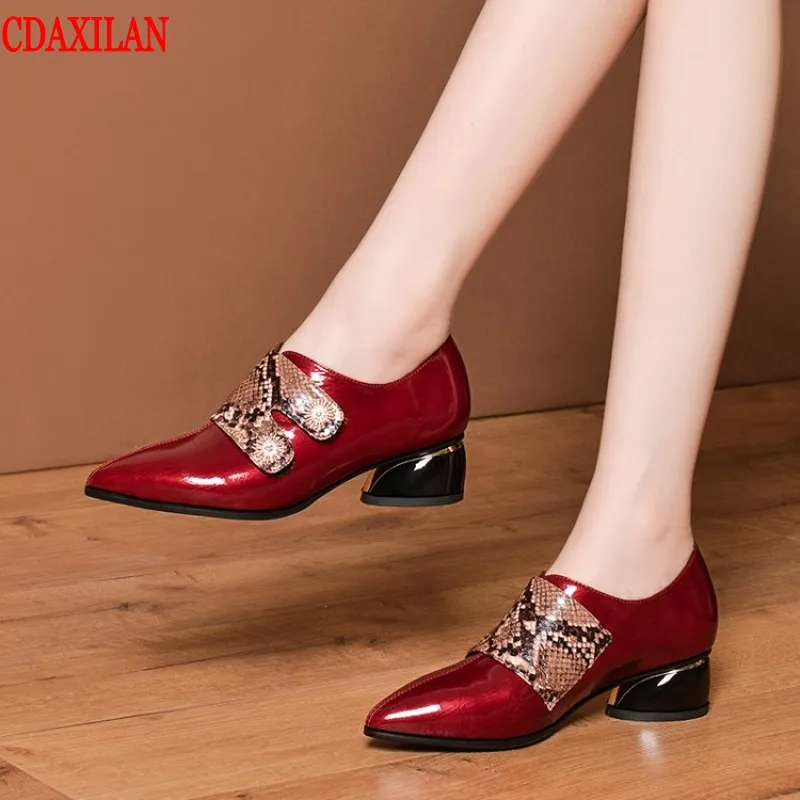 CDAXILAN/Новое поступление; женские туфли-лодочки из натуральной коровьей лакированной кожи; женские модельные туфли на среднем каблуке с острым носком; обувь для вечеринок
