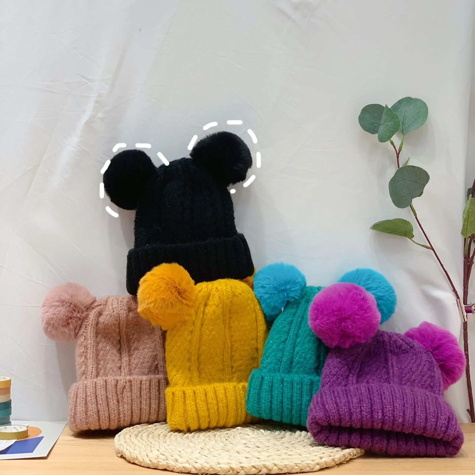 

Children Hat 2019 Autumn and Winter New Solid Color Hair Double Balls Knitted Caps Baby Thickened Warm Wool Cap