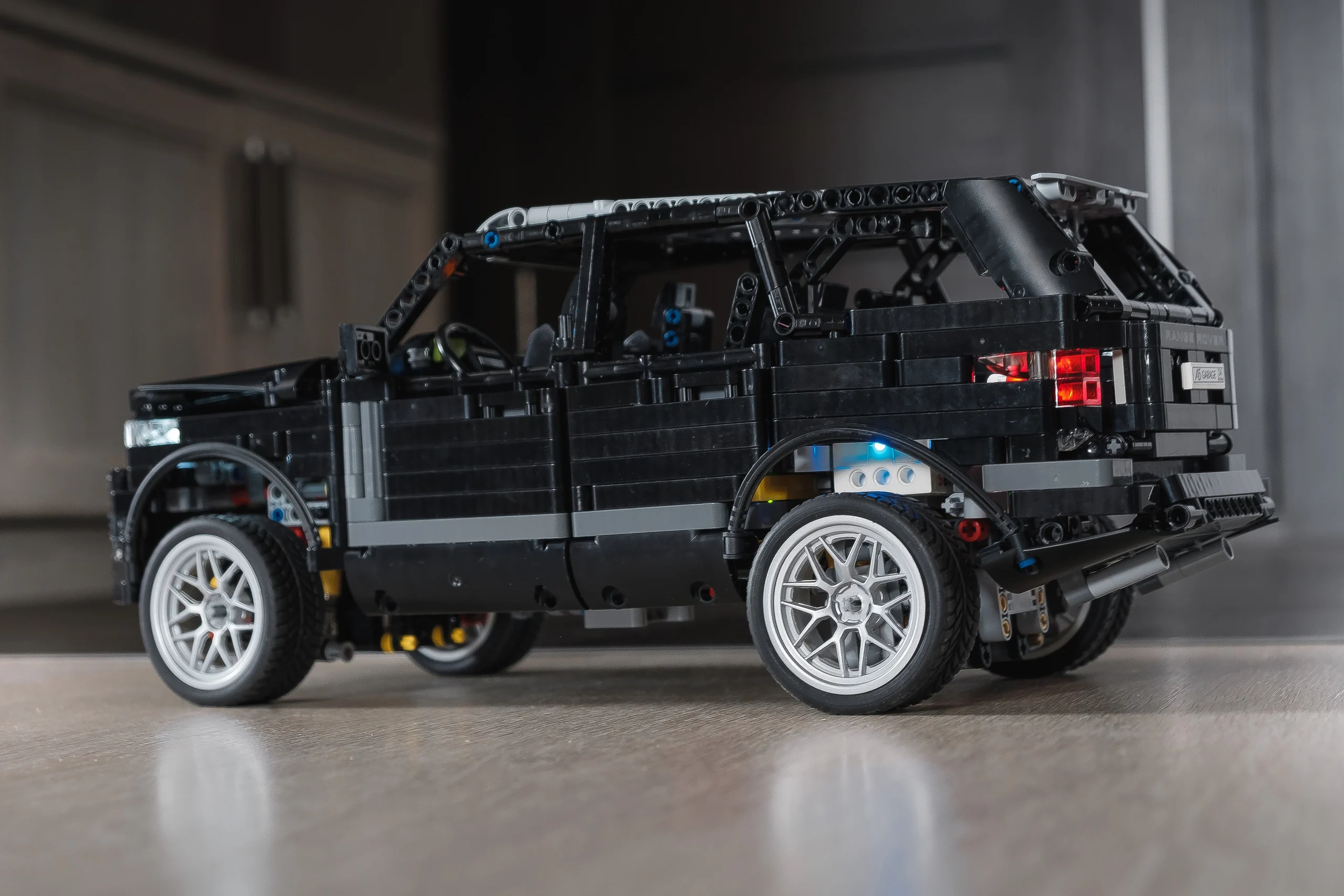 MOC 29991 Land Rover Range Rover VOGUE by Kaind45