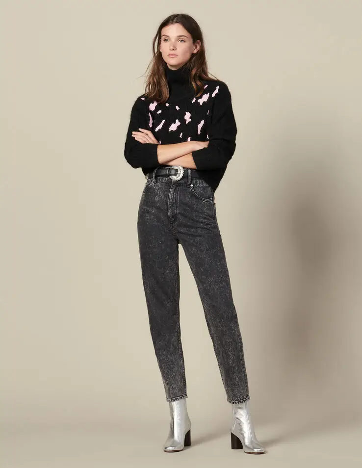 

Fall and Winter 2019 New Stitching Pin Pearl Sweet Sweater Women Leisure Black High-collar Black Sweater Women