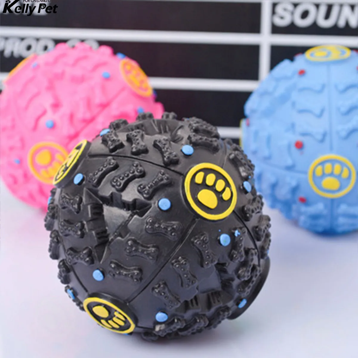 

Pet Toys Puppy Dog Cat Food Dispenser Ball Silicone Sound Pet Dog Golden Retriever chew ball toy Dog Squeak Chew