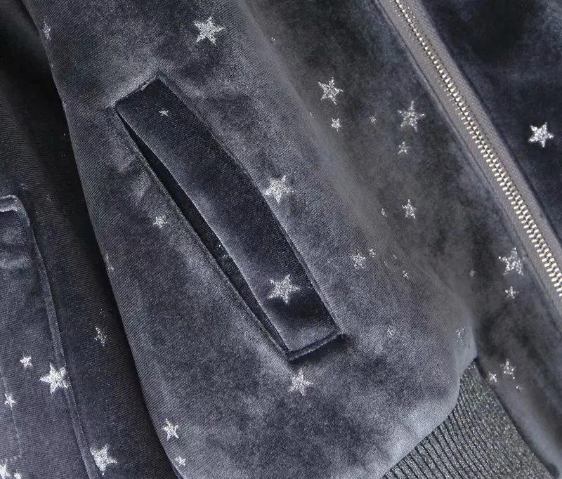 11962457385_1855766486