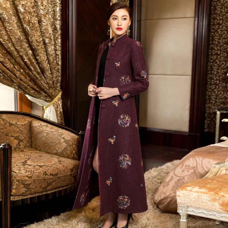 

2019 winter new woolen coat plus long size large retro embroidered slimming temperament collar cashmere Red wine coat female