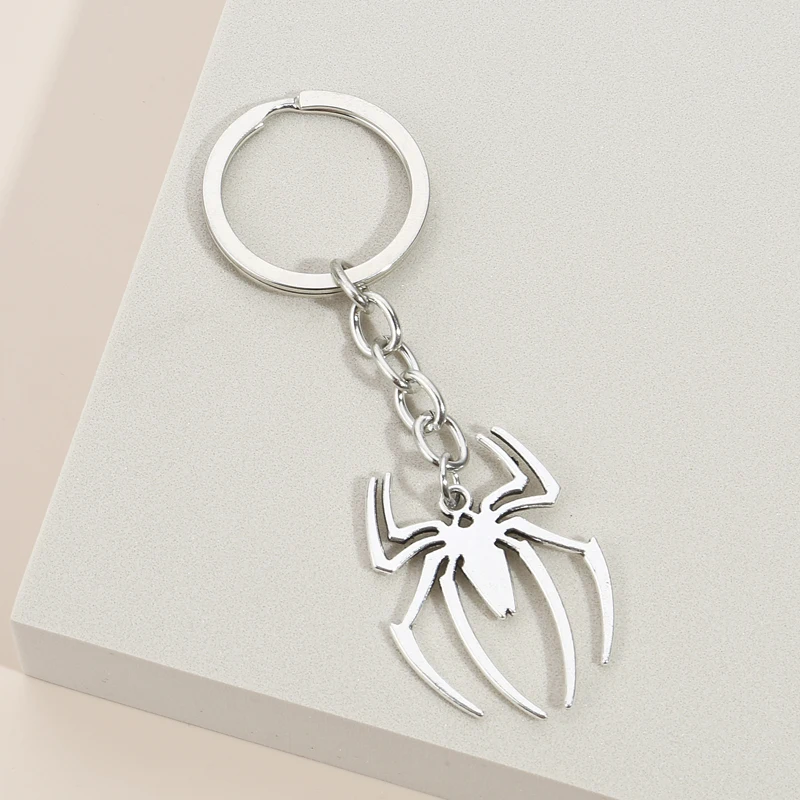 Key Chains Spider Keychain Araneid Animal Key Ring Halloween Gifts For Women Men Handbag Accessorie DIY Handmade Jewelry