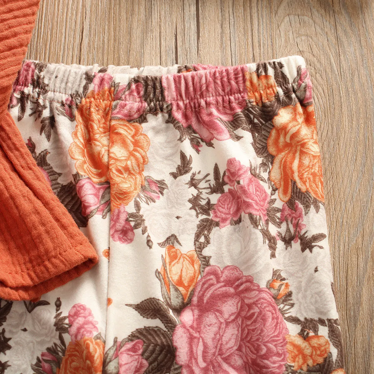Комплект из 2 предметов, Детская оранжевая футболка с длинными рукавами для маленьких девочек топы, длинные штаны с цветочным рисунком осенняя одежда