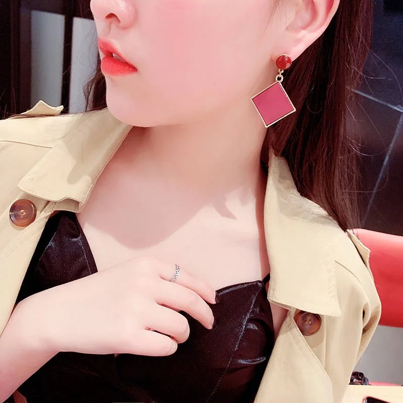 14201027875_1626211359