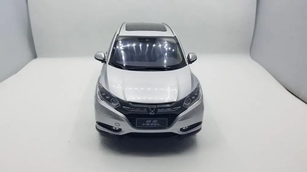 1:18 литая под давлением модель для Honda Vezel HR-V серебро внедорожник редкий сплав игрушечный автомобиль миниатюрная коллекция подарки HRV HR V