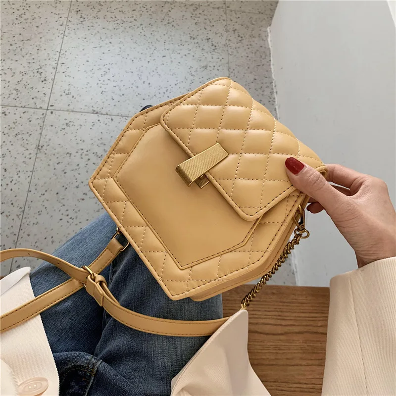 

Ladies' Korean Style One-Shoulder Square Sling Bag 2020 Early Spring New Style Rhombus Solid Color Lock Car Suture Shoulder Casu