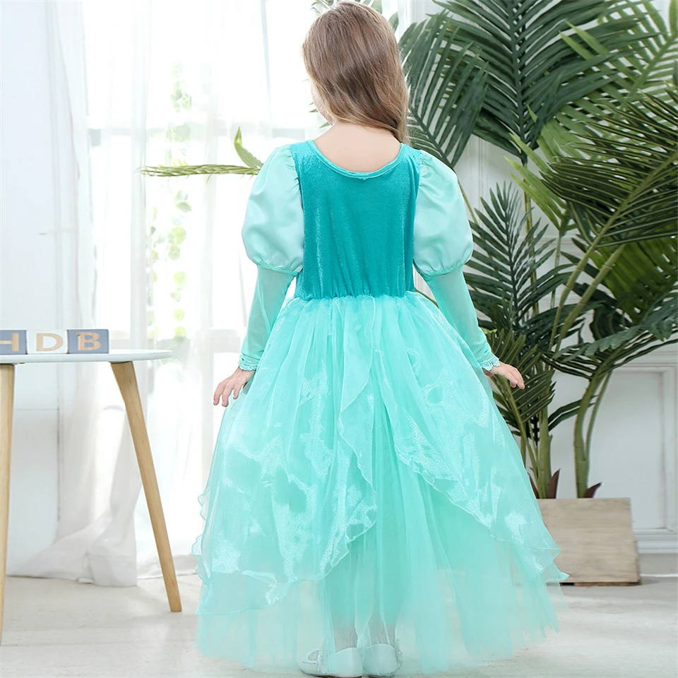 11247802821_1824037099