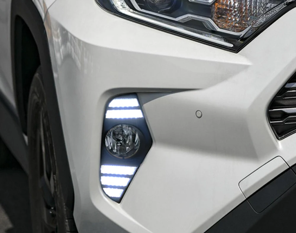 Автомобильный мигающий 2 шт. DRL для Toyota RAV4 Светодиодный дневной ходовой светильник водонепроницаемый с потоком желтый указатель поворота бампер