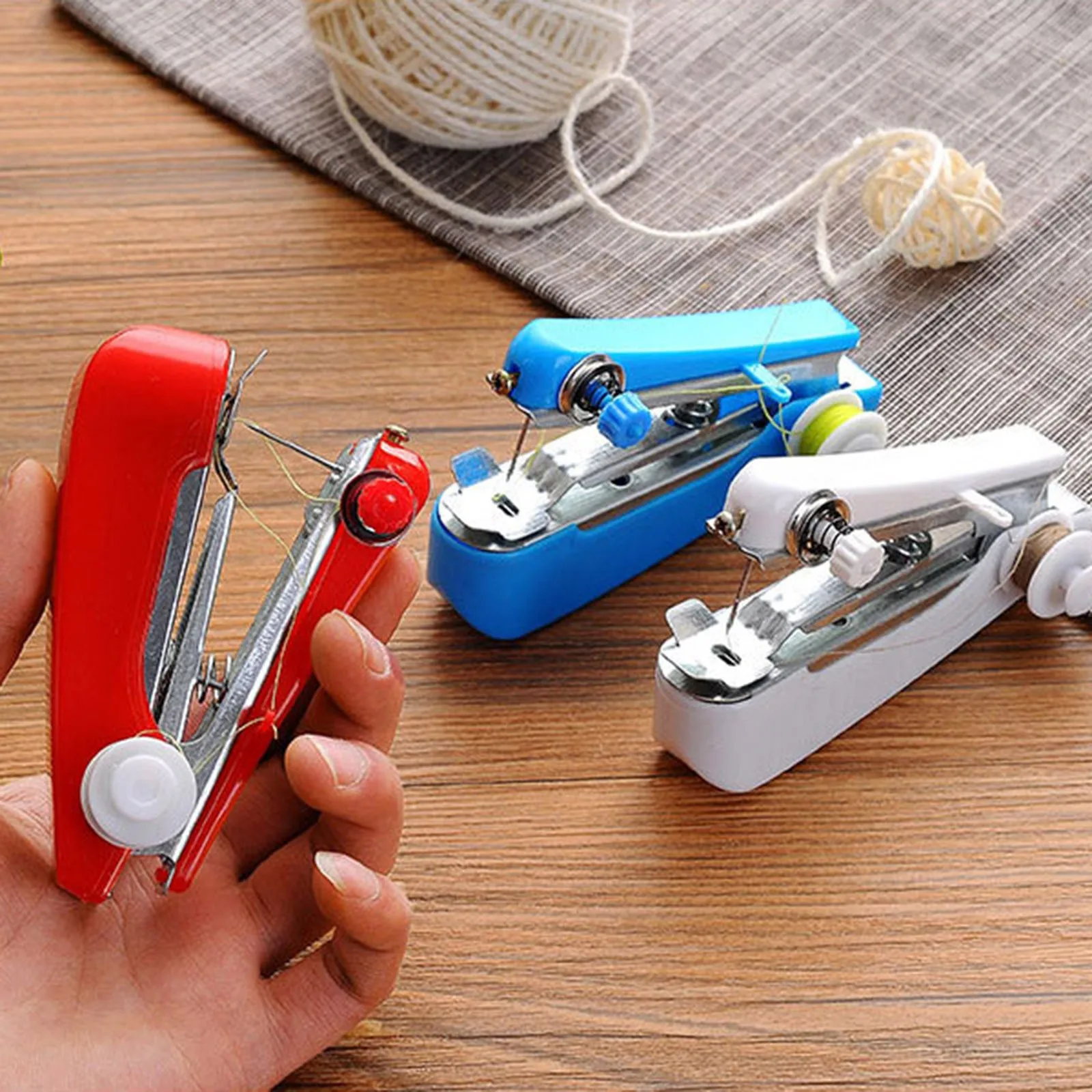 Mini Macchine Da Cucire Blu/Rosse Cucito Cordless Abiti Portatili Utili Macchine Da Cucire Portatili Strumenti Di Lavoro Manuale #25