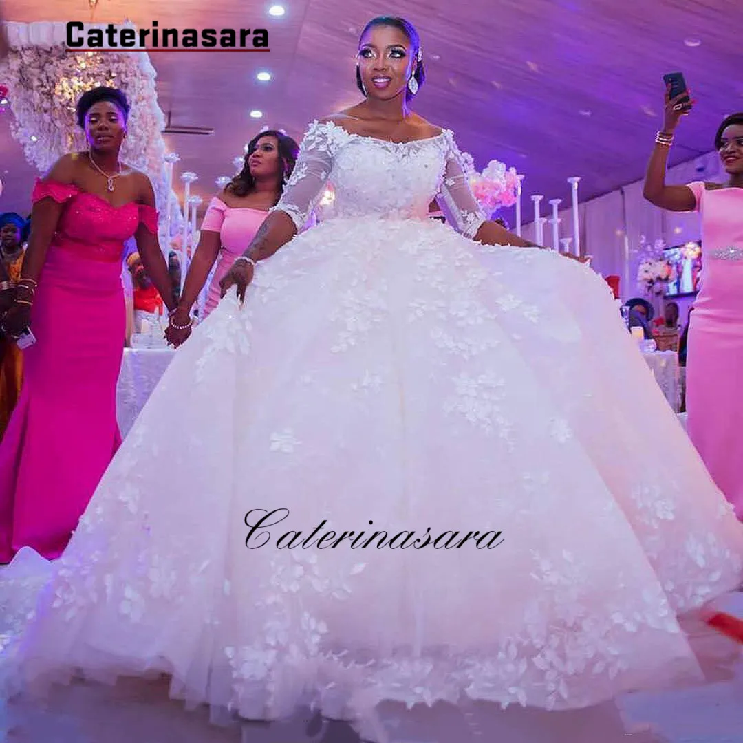 

African Luxury 3D Floral Applique Plus Size Wedding Dresses Off Shoulder 1/2 Sleeves Court Train Wedding Dresses Bridal Gowns