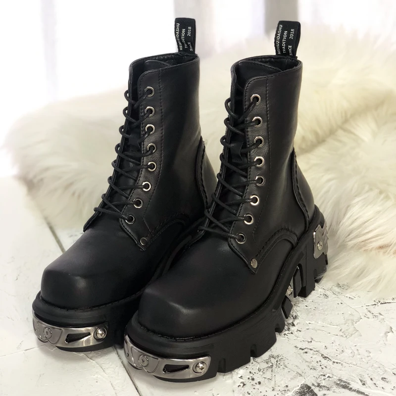 Ботинки martin с металлическим дизайном женские ботильоны на толстой платформе со шнуровкой для женщин г. Осенне-зимние мотоциклетные ботинки в стиле панк Женская обувь