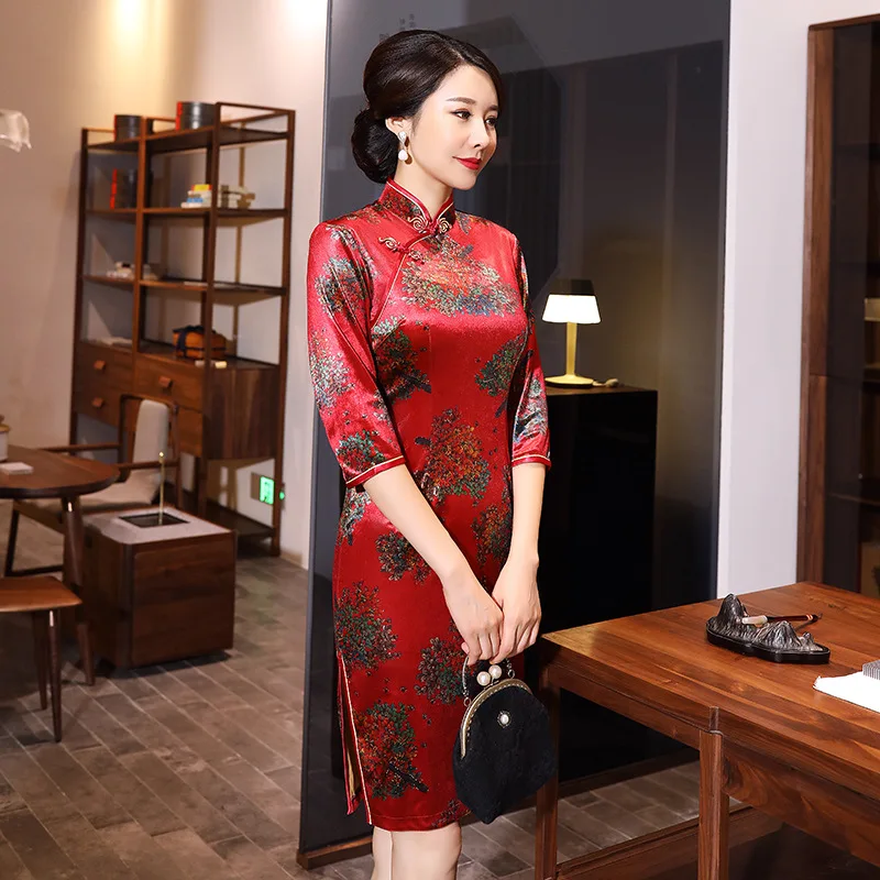 Новая Высокая мода красный Cheongsam с цветочным принтом Китайский классический