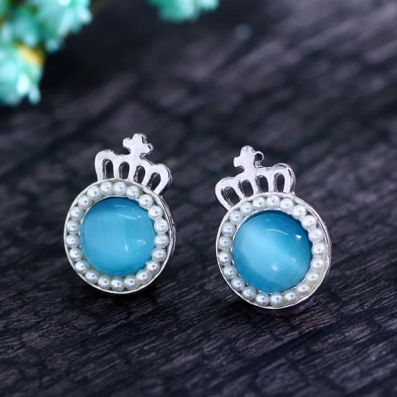 

2019 new trend simple personality cool wind Opal crown Earrings