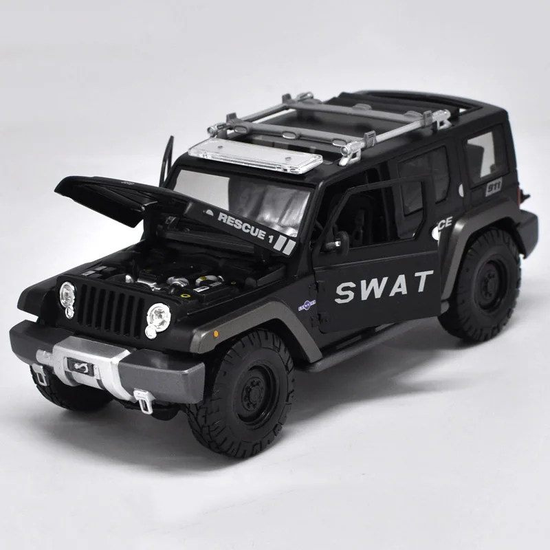 Модель автомобиля Jeeps из металлического сплава в масштабе 1:18 Классическая модель
